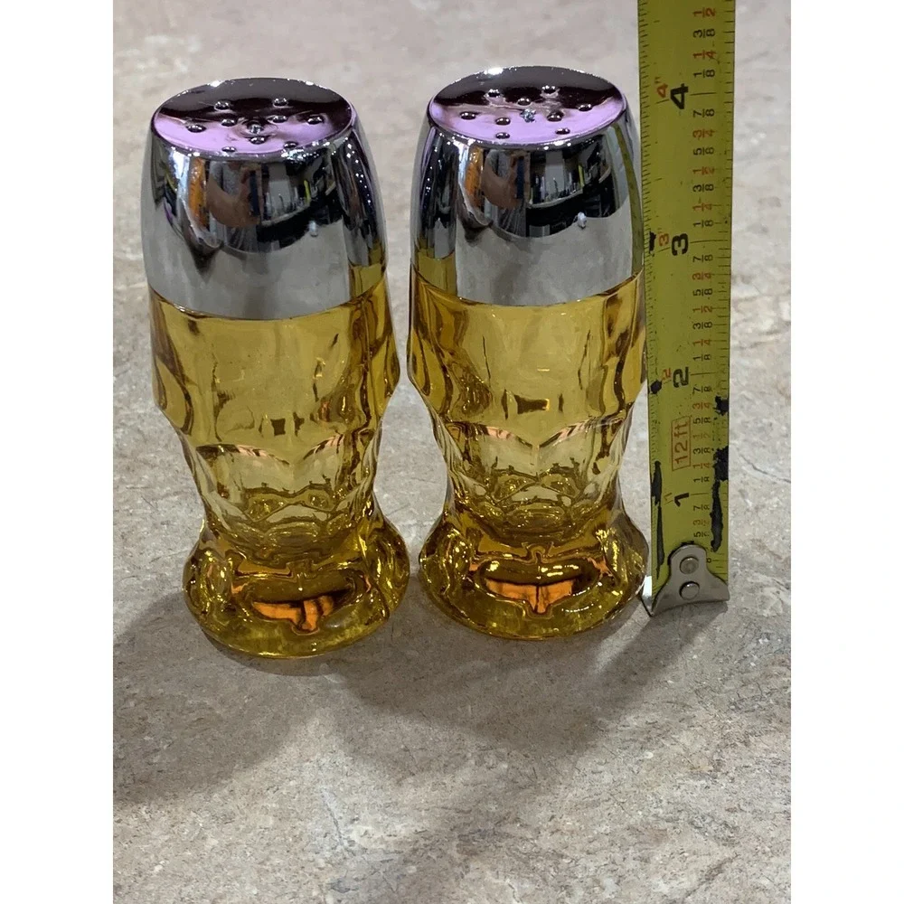 Vintage Viking Georgian Glass Amber Honeycomb Salt And Pepper Shaker Set